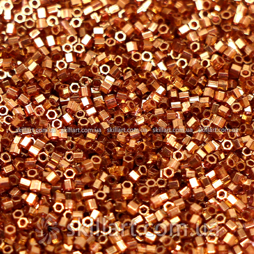 Бисер DBSC-108 Miyuki Delica Beads Cut 15/0 (рубка, прозрачный глянцевый, темно-золотой сиреневый)